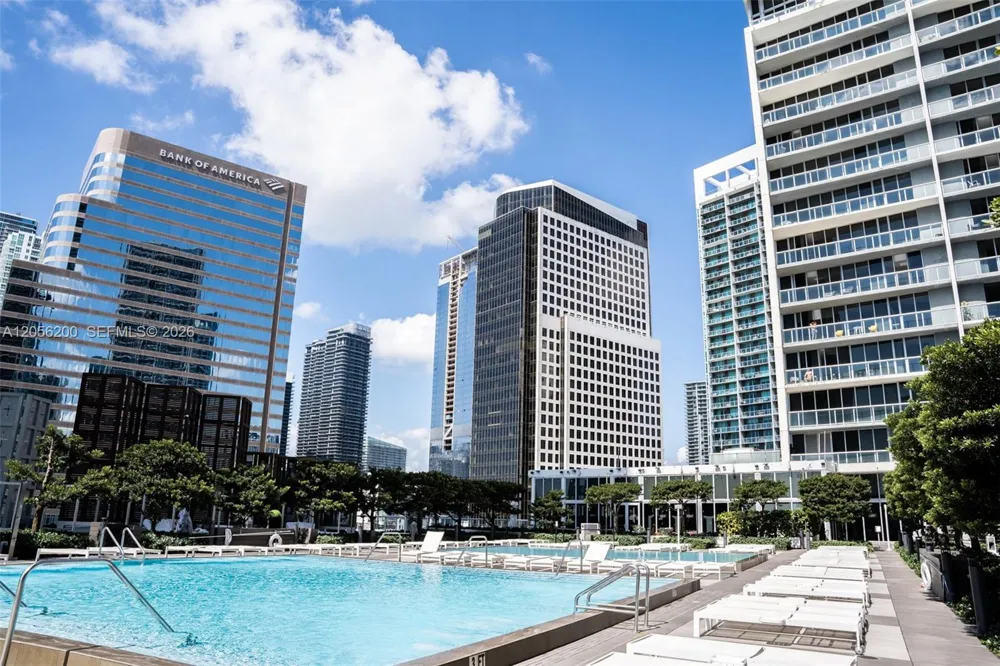 495 Brickell Ave #4205 Miami, FL 33131