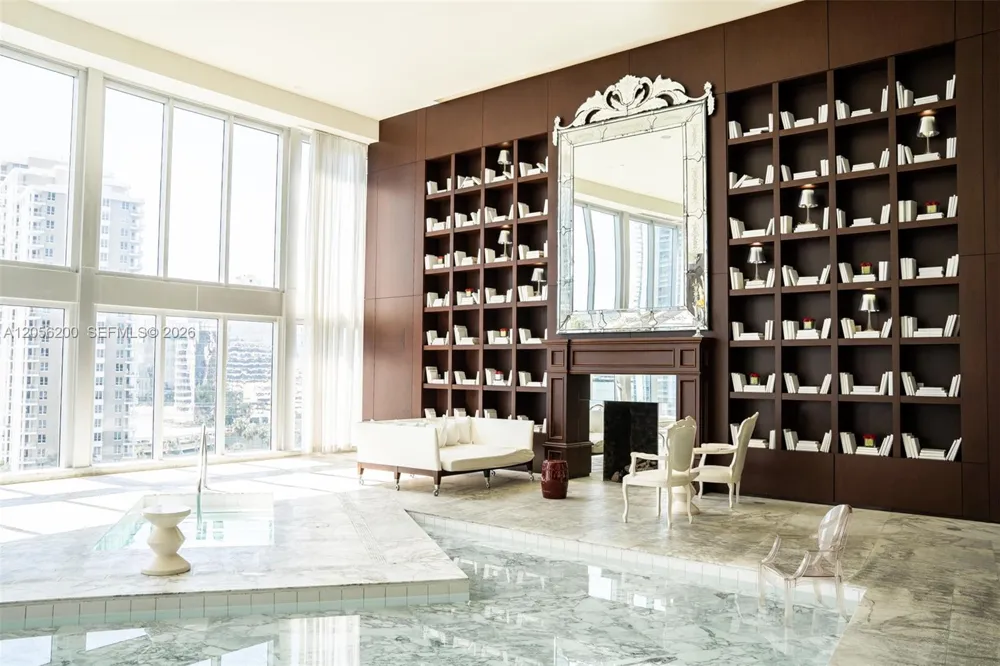 495 Brickell Ave #4205 Miami, FL 33131