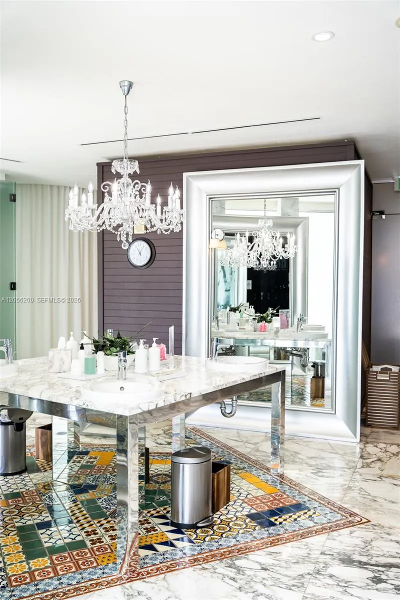495 Brickell Ave #4205 Miami, FL 33131