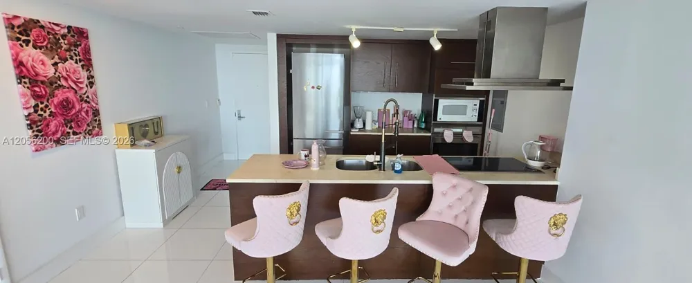 495 Brickell Ave #4205 Miami, FL 33131