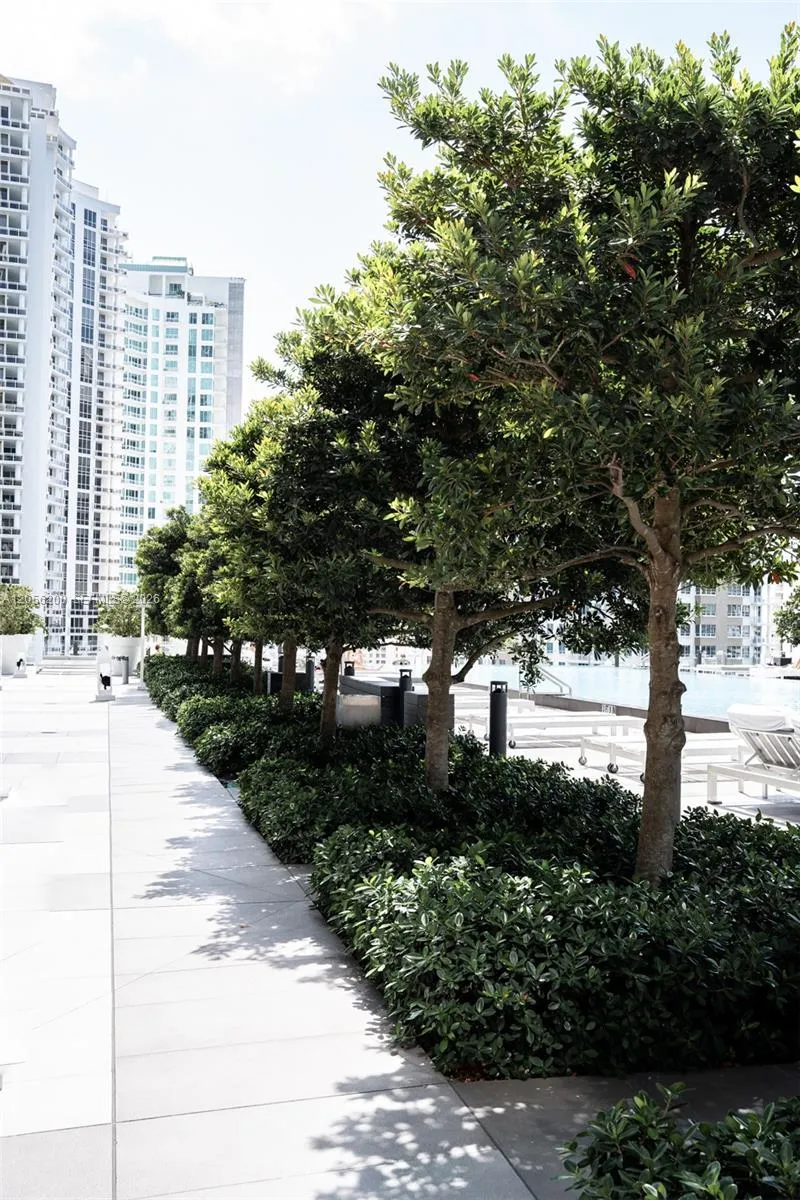 495 Brickell Ave #4205 Miami, FL 33131