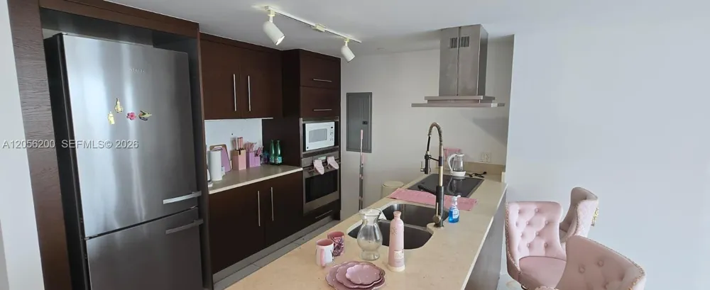 495 Brickell Ave #4205 Miami, FL 33131