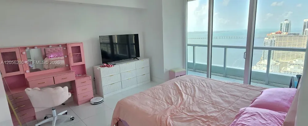 495 Brickell Ave #4205 Miami, FL 33131