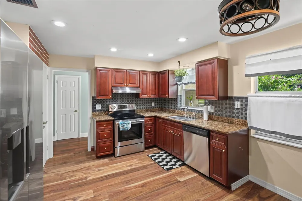 1564 SANTA MONICA DRIVE Dunedin, FL 34698