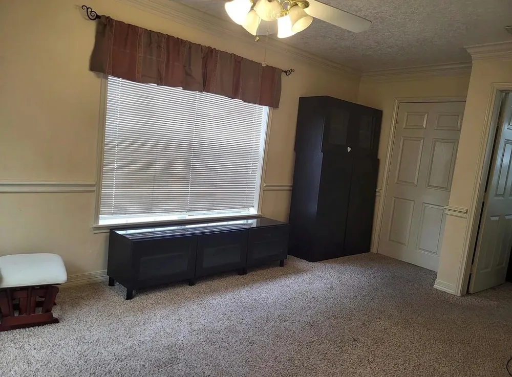 924 Kelley Street Houston, TX 77009