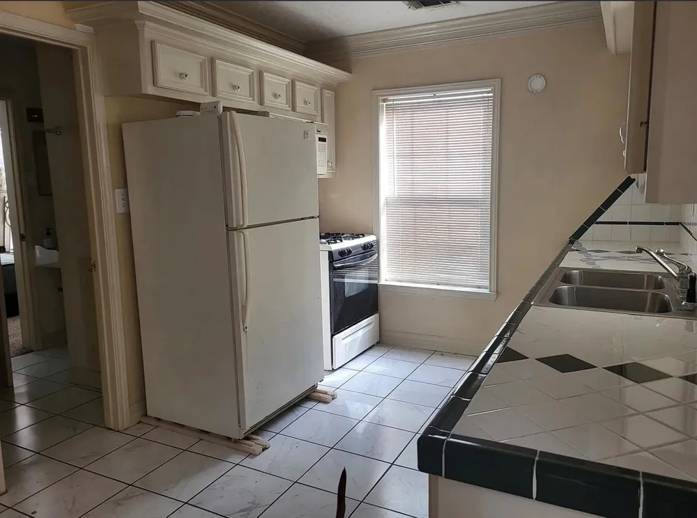 924 Kelley Street Houston, TX 77009