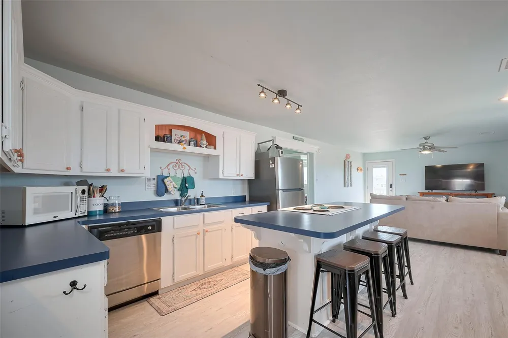 510 Oyster Street Surfside Beach, TX 77541