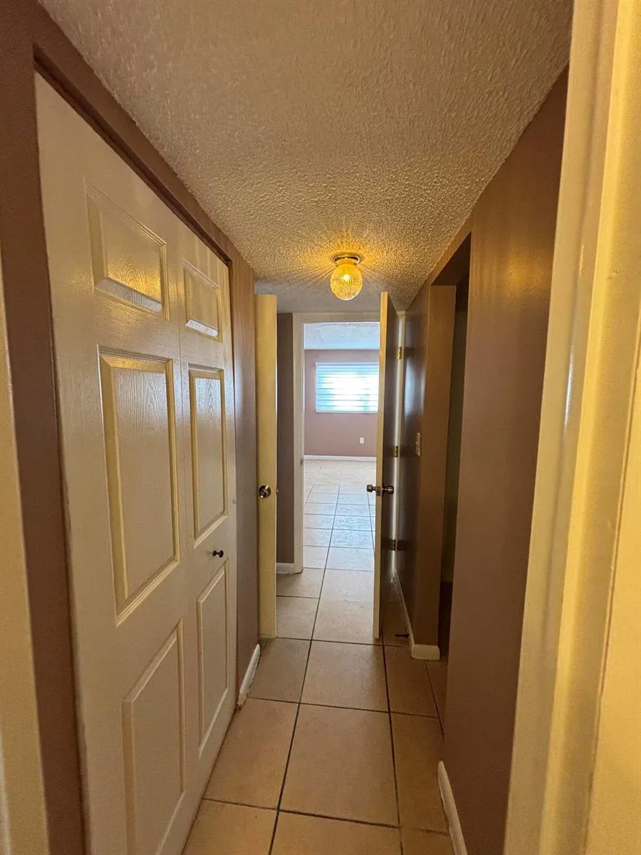 3710 NW 21st Street #413 Lauderdale Lakes, FL 33311
