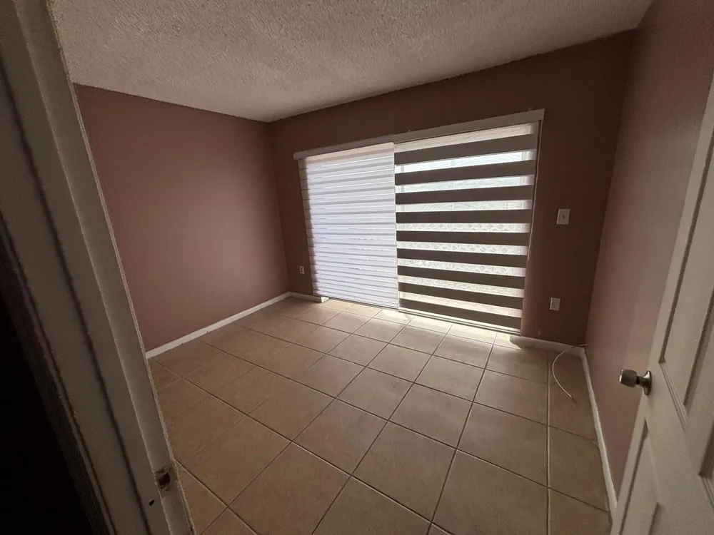 3710 NW 21st Street #413 Lauderdale Lakes, FL 33311