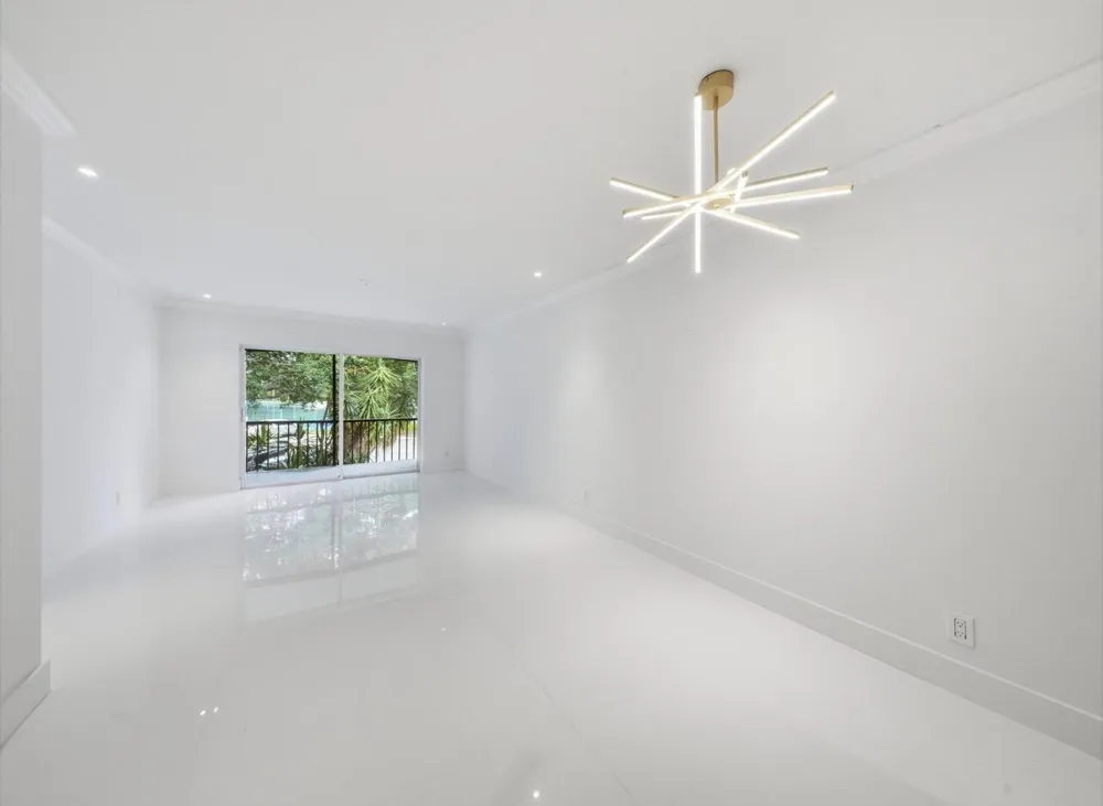 3125 Oakland Shores Drive #B203 Oakland Park, FL 33309