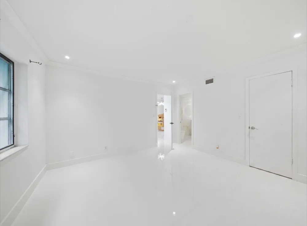 3125 Oakland Shores Drive #B203 Oakland Park, FL 33309