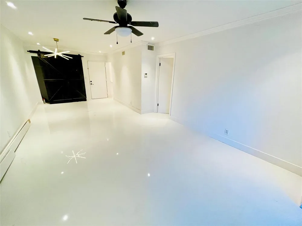 3125 Oakland Shores Drive #B203 Oakland Park, FL 33309