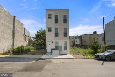 2325 GERMANTOWN AVENUE #1