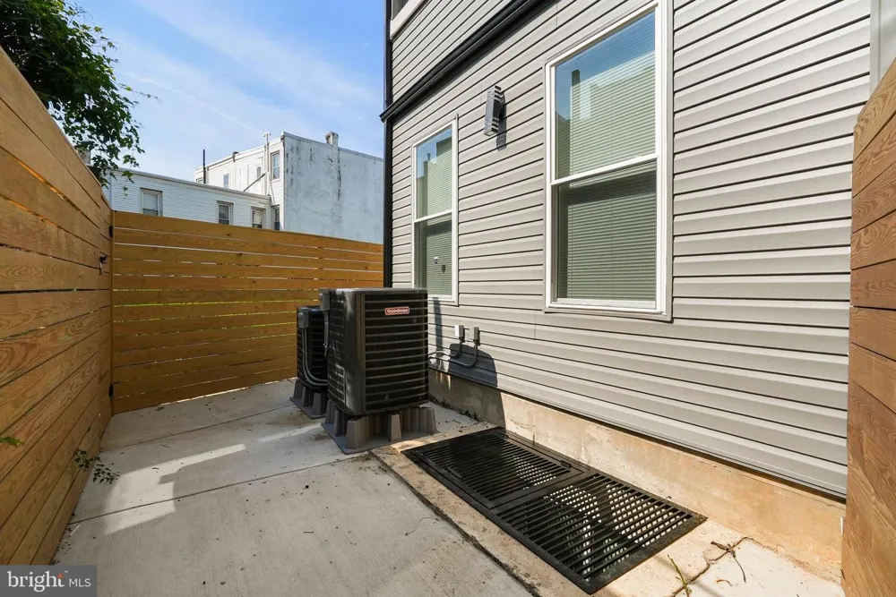 2325 GERMANTOWN AVENUE #1 Philadelphia, PA 19133