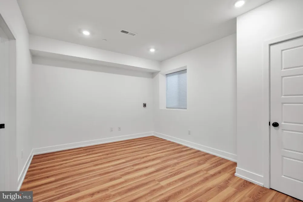 2325 GERMANTOWN AVENUE #1 Philadelphia, PA 19133