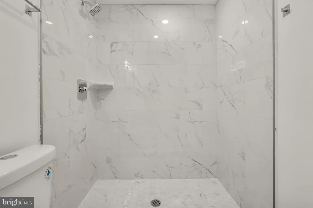 2325 GERMANTOWN AVENUE #1 Philadelphia, PA 19133