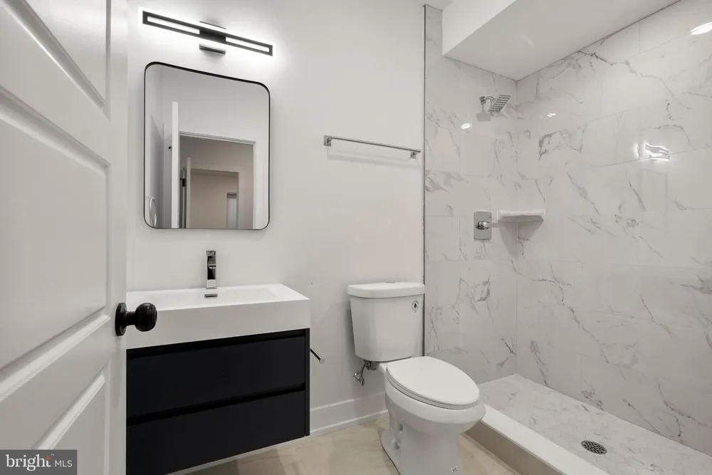 2325 GERMANTOWN AVENUE #1 Philadelphia, PA 19133