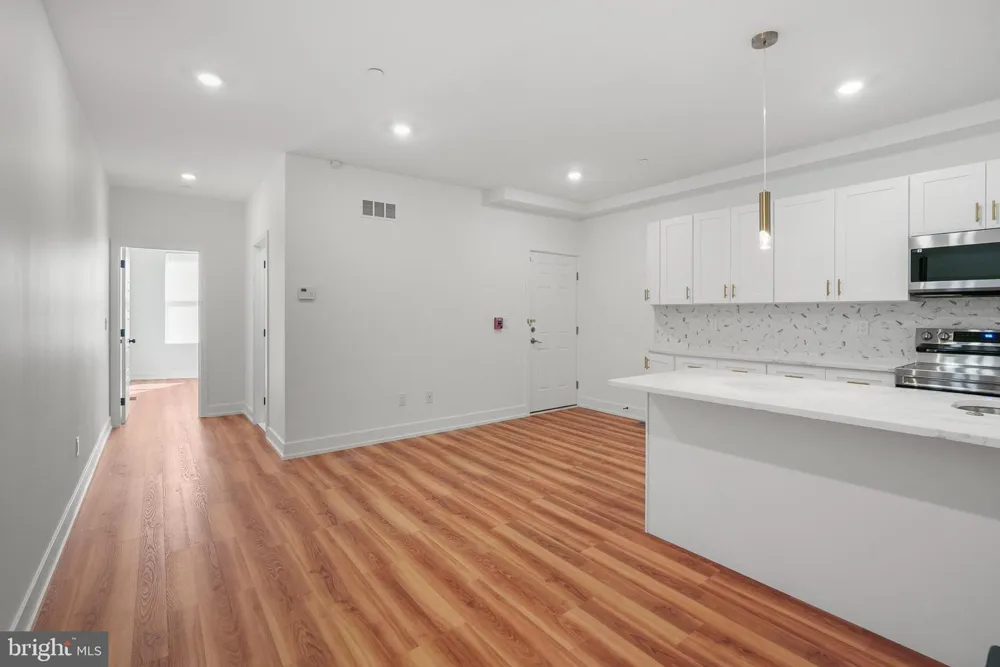 2325 GERMANTOWN AVENUE #1 Philadelphia, PA 19133