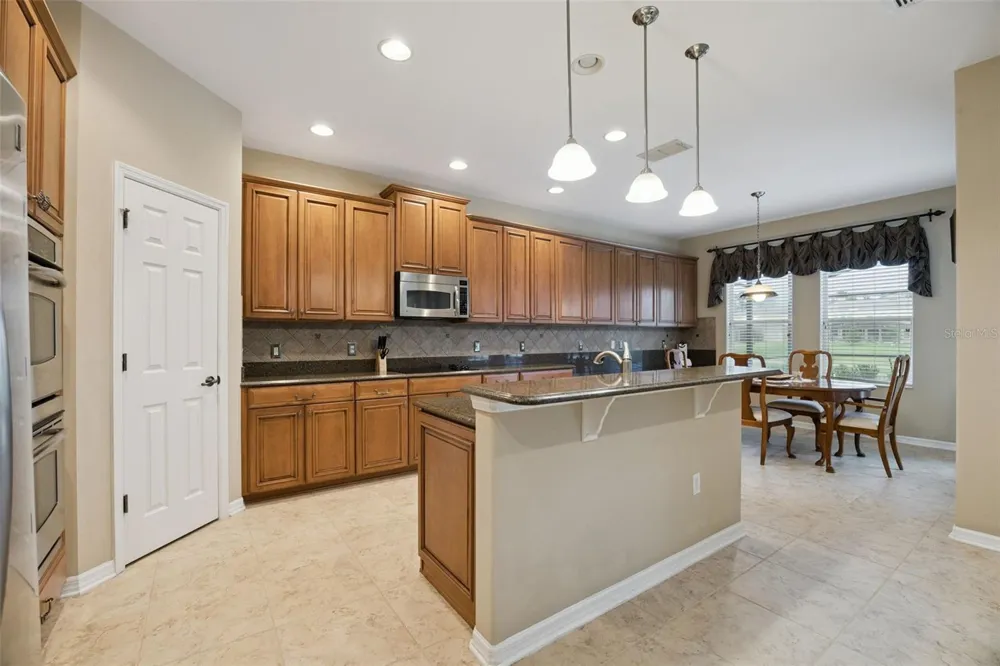 11942 SHELTERING PINE DRIVE Orlando, FL 32836