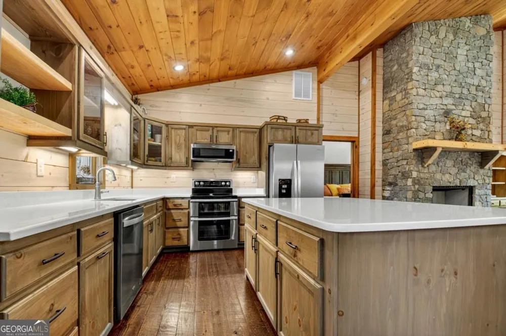 558 Tipton Springs RD Morganton, GA 30560
