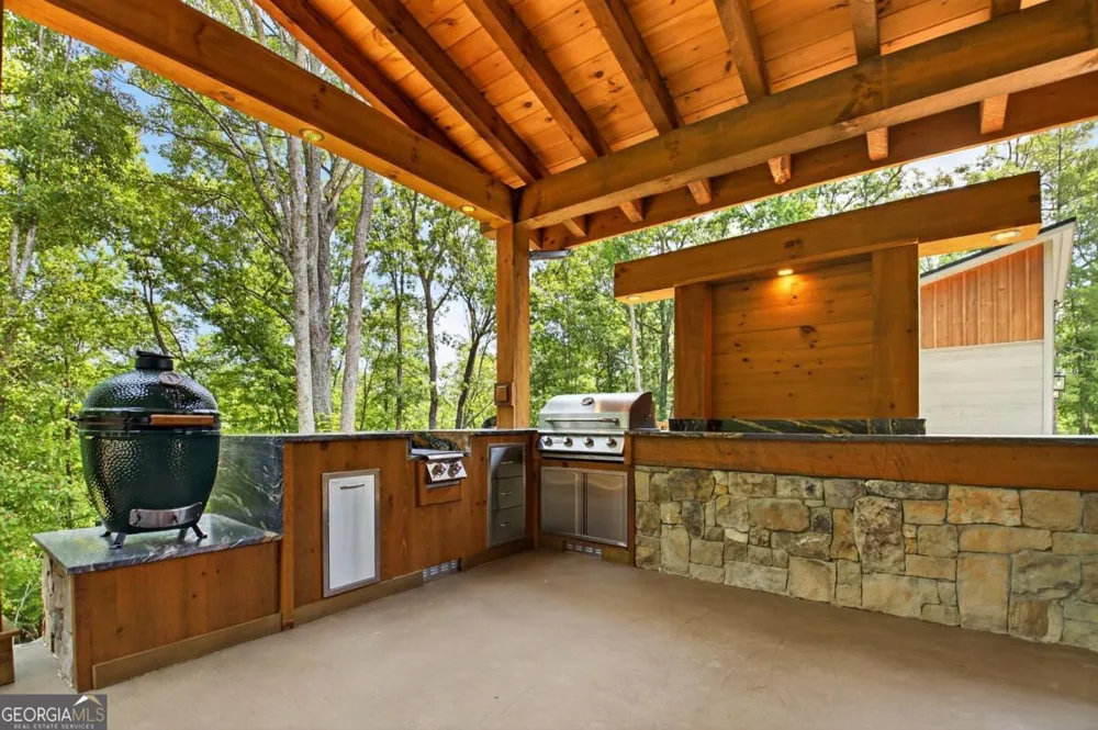 558 Tipton Springs RD Morganton, GA 30560
