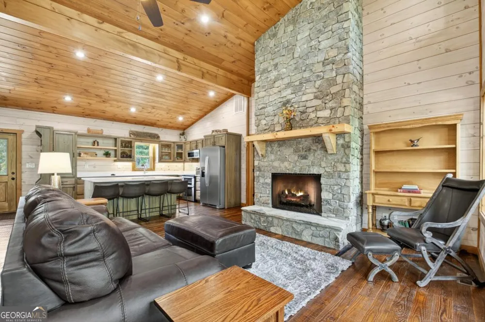 558 Tipton Springs RD Morganton, GA 30560