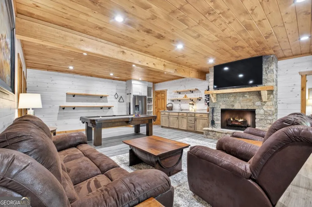 558 Tipton Springs RD Morganton, GA 30560