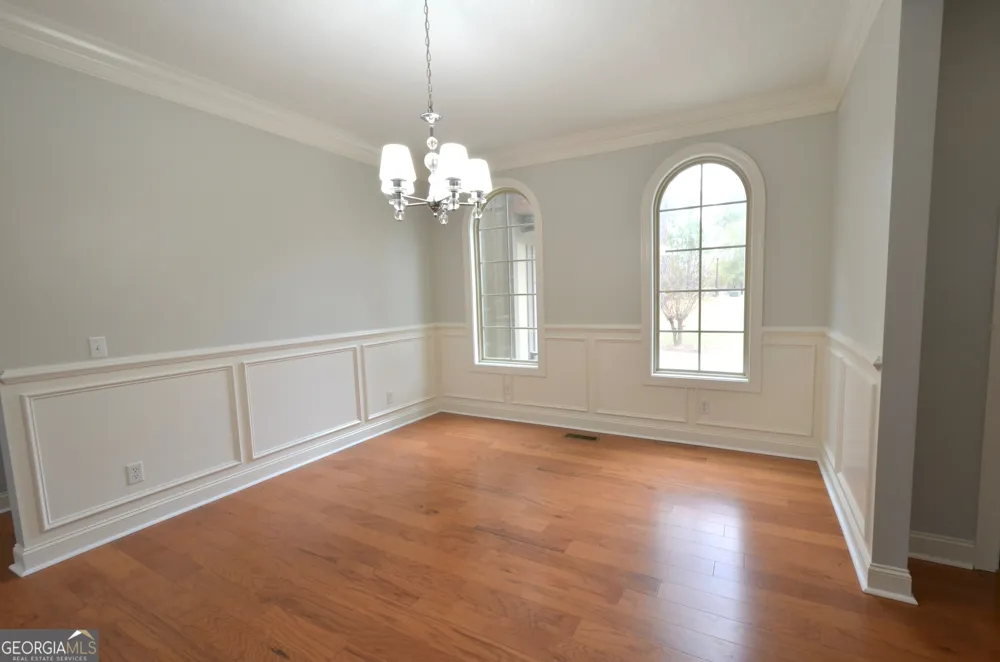 438 Highland Lakes DR Eastman, GA 31023