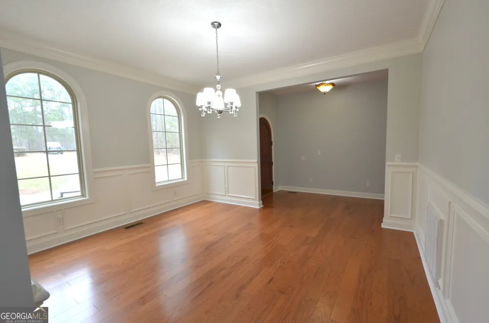 438 Highland Lakes DR Eastman, GA 31023