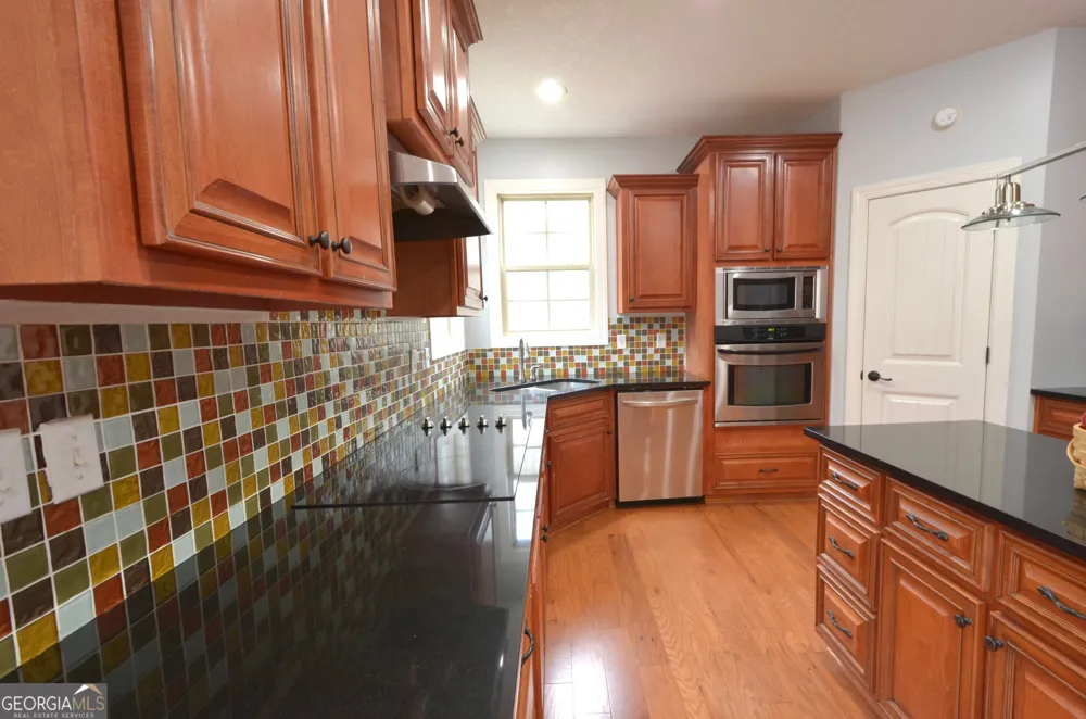 438 Highland Lakes DR Eastman, GA 31023