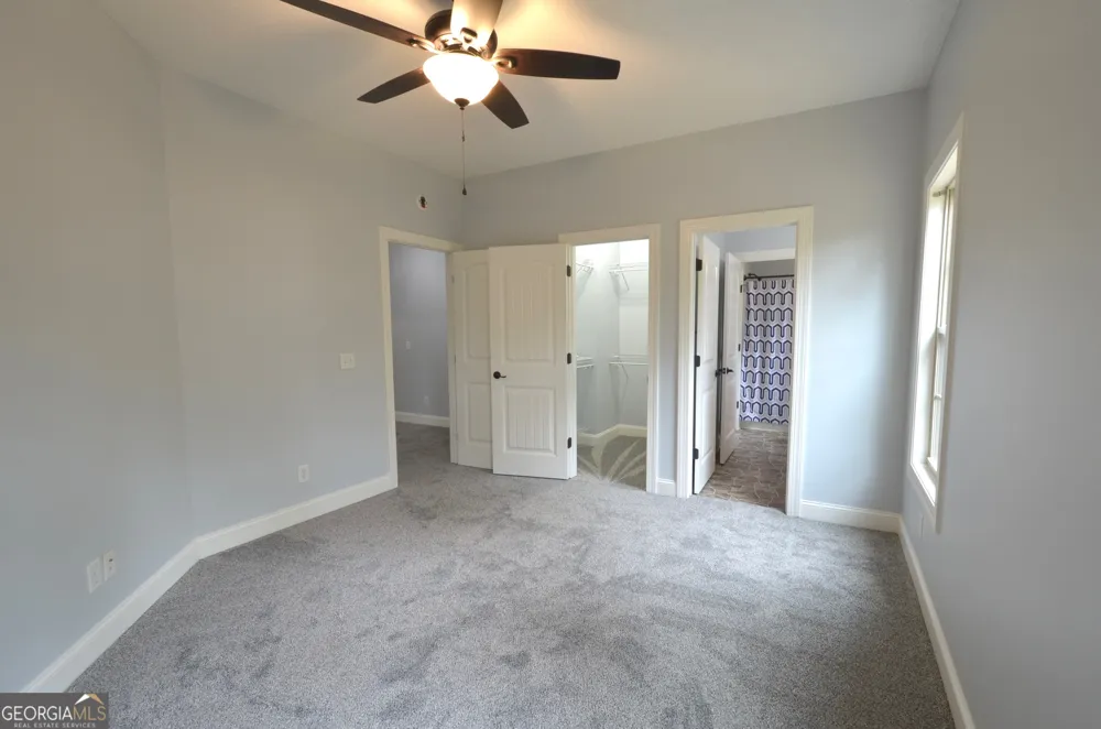 438 Highland Lakes DR Eastman, GA 31023