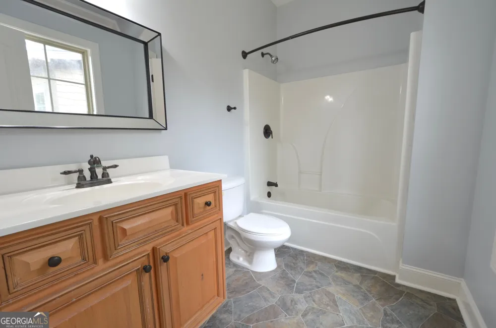 438 Highland Lakes DR Eastman, GA 31023