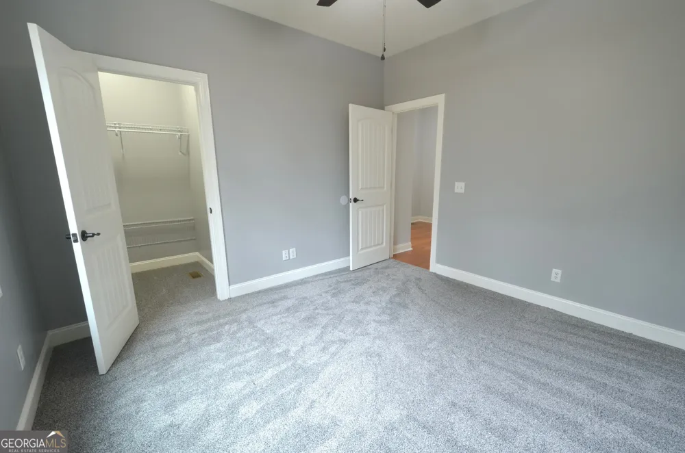 438 Highland Lakes DR Eastman, GA 31023