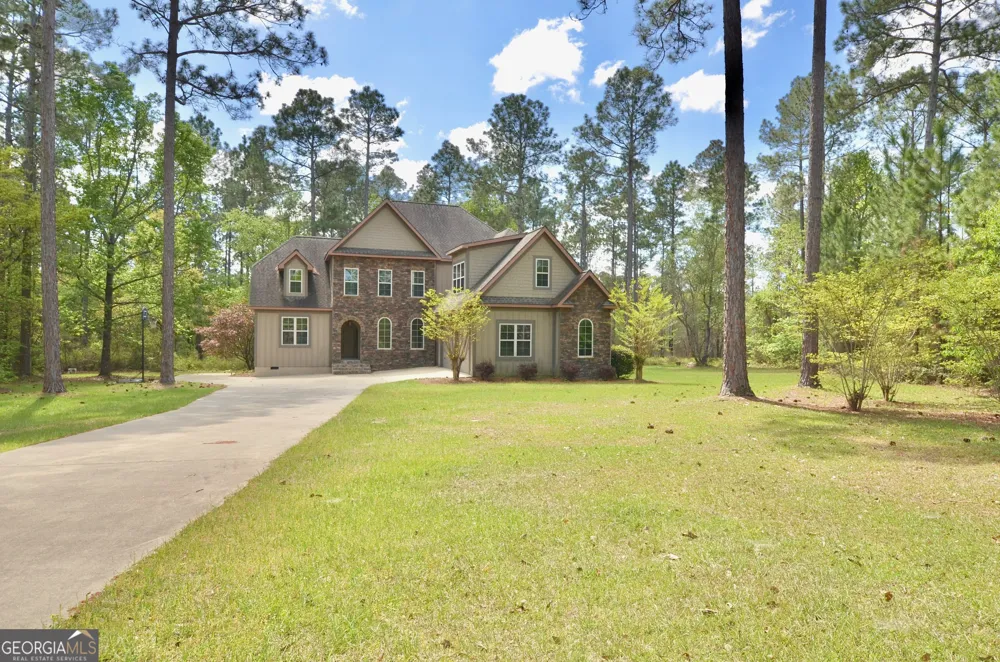 438 Highland Lakes DR Eastman, GA 31023