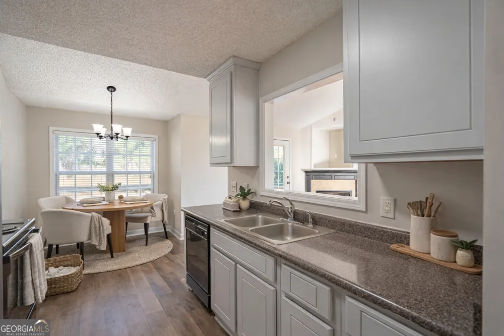 404 Sir Arthur CT Guyton, GA 31312