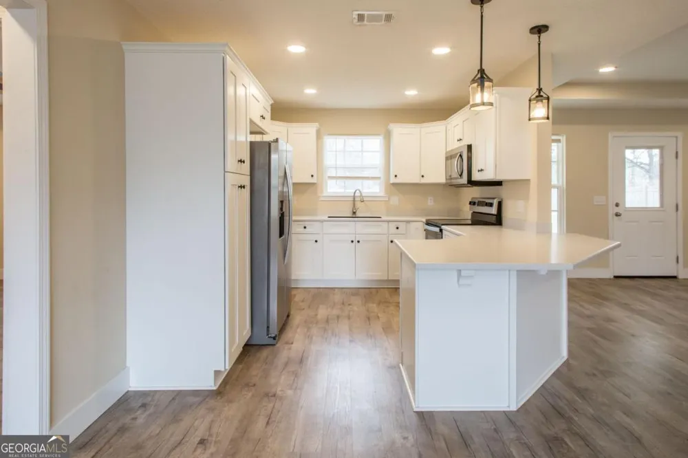 4758 Otter Creek CIR Blackshear, GA 31516