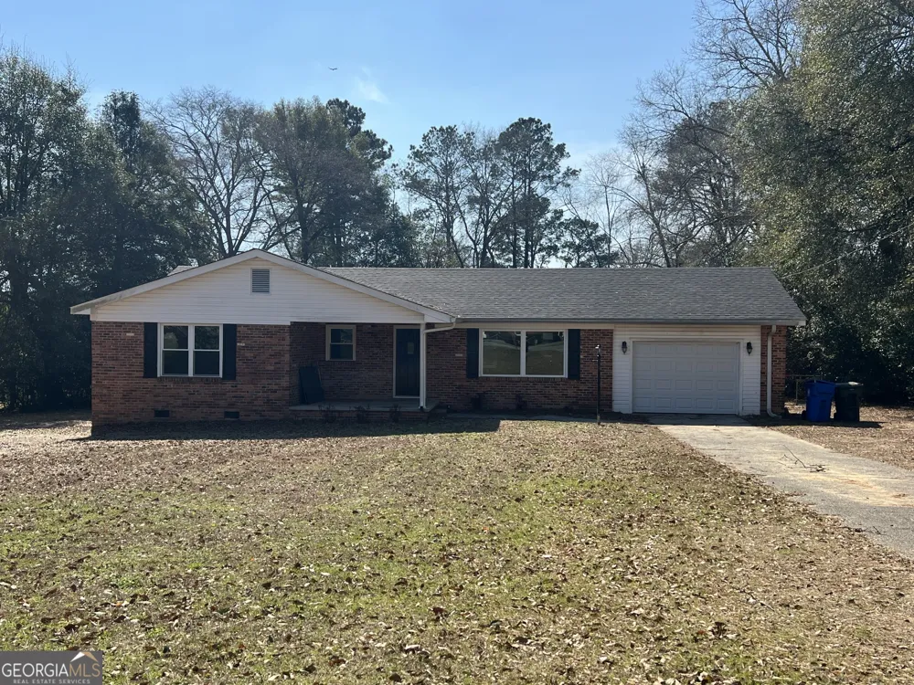 1342 N Jefferson ST Dublin, GA 31021
