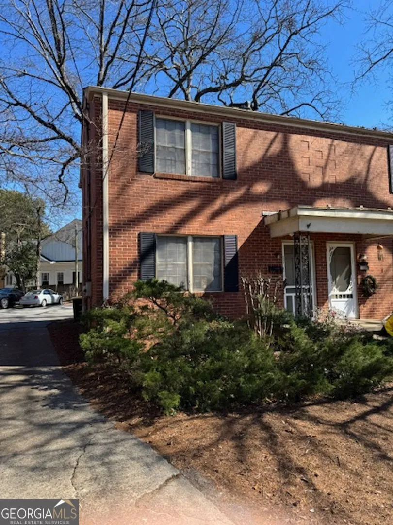 1449 Milledge AVE Athens, GA 30605