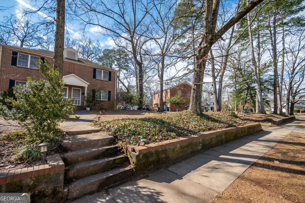 1449 Milledge AVE Athens, GA 30605