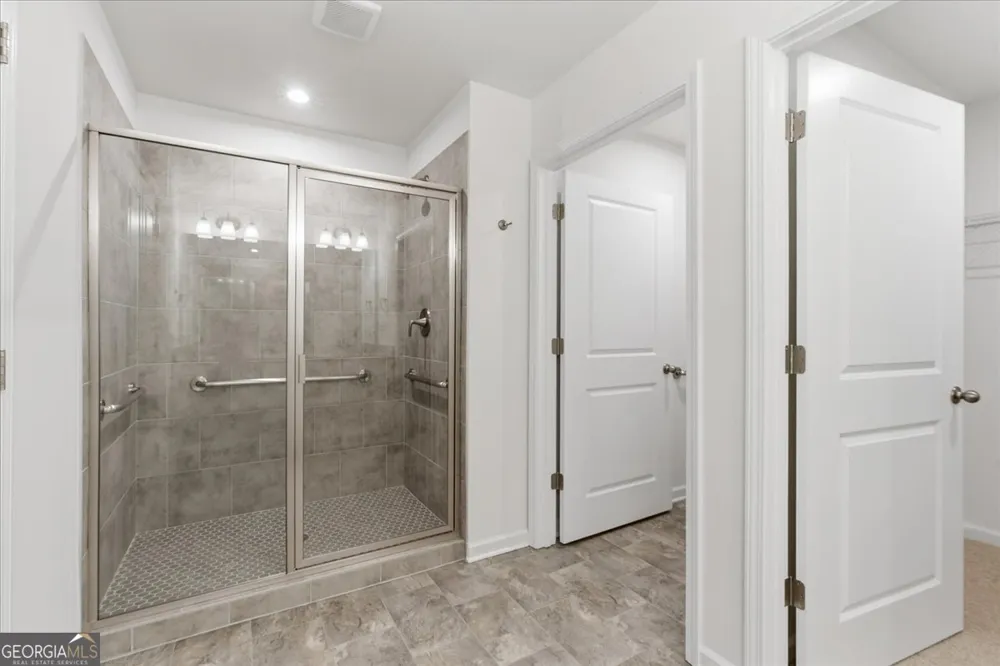 16 Silver Leaf LN Dawsonville, GA 30534