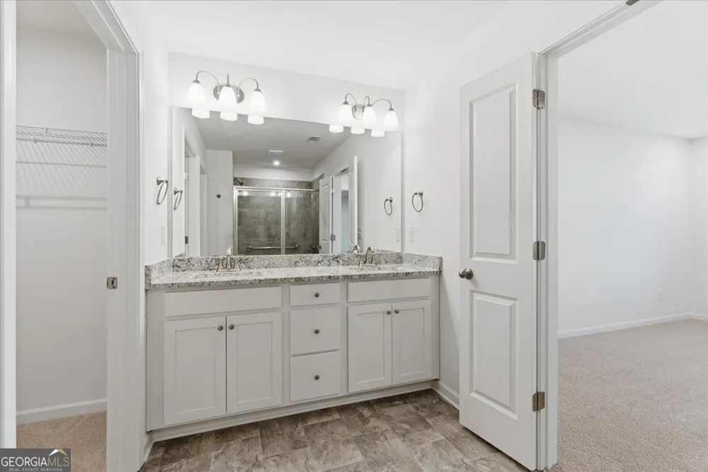 16 Silver Leaf LN Dawsonville, GA 30534