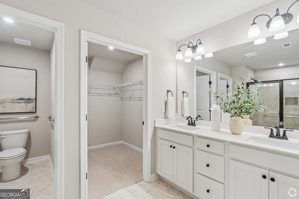 16 Silver Leaf LN Dawsonville, GA 30534