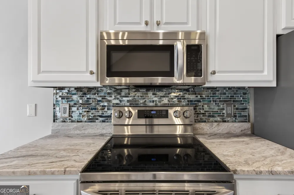 390 Lake Place DR Lavonia, GA 30553
