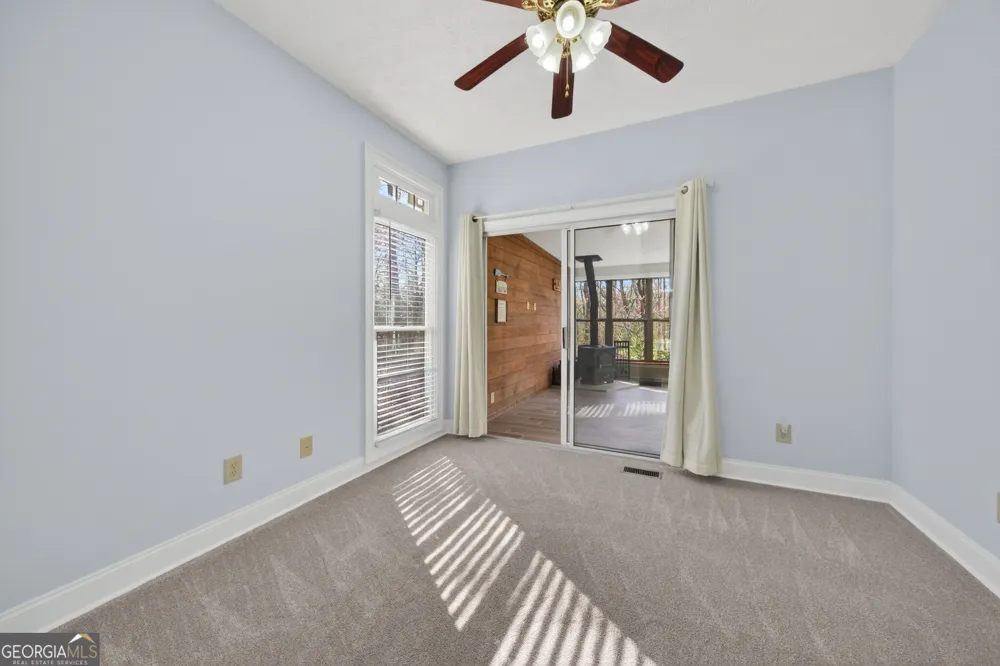 390 Lake Place DR Lavonia, GA 30553