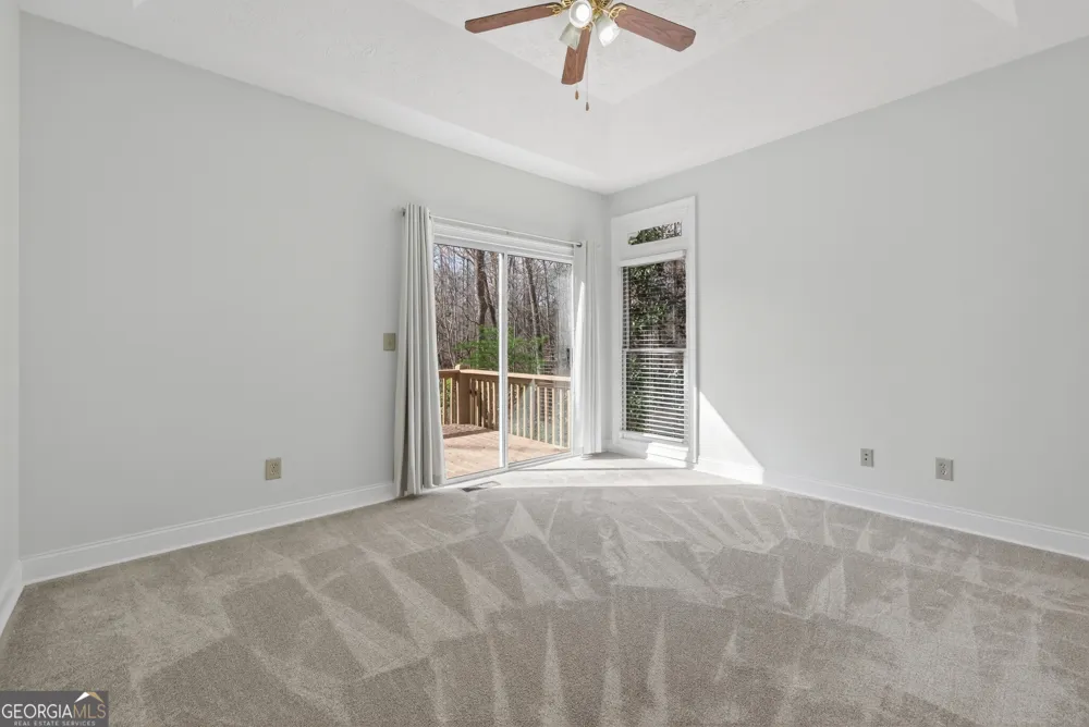 390 Lake Place DR Lavonia, GA 30553