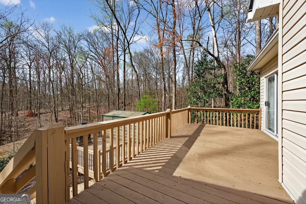 390 Lake Place DR Lavonia, GA 30553