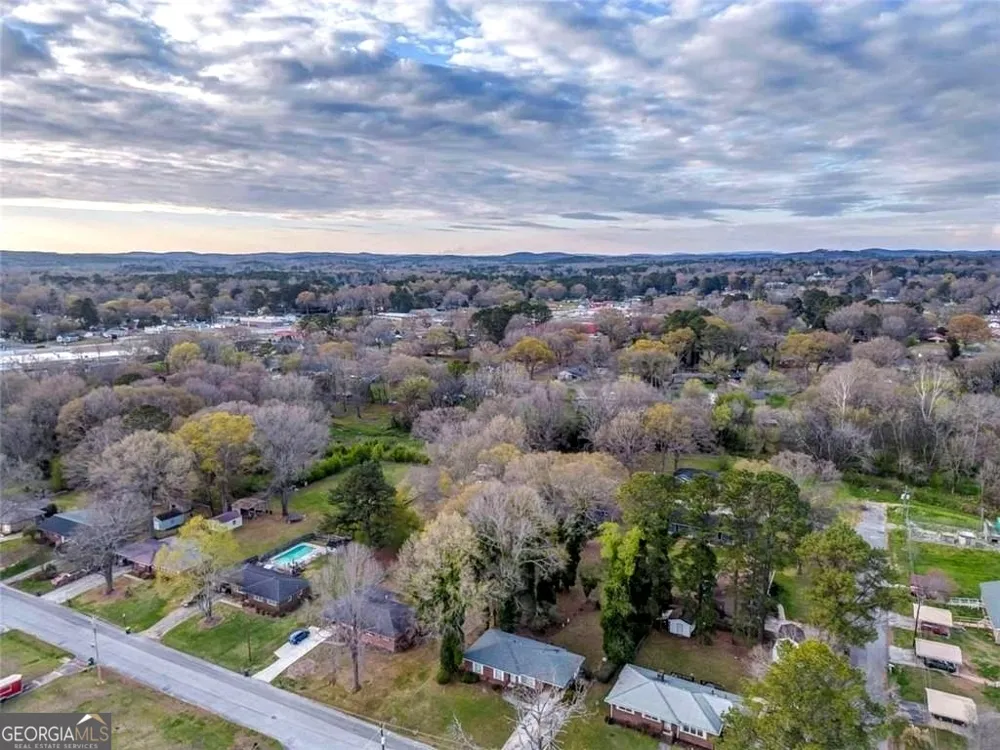 263 E Girard AVE Cedartown, GA 30125
