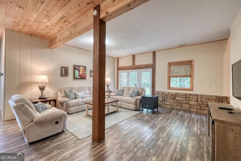 176 Madison AVE Blairsville, GA 30512