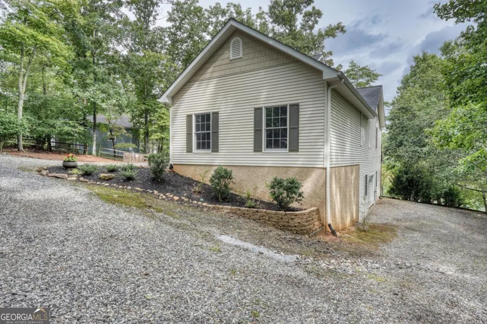 176 Madison AVE Blairsville, GA 30512