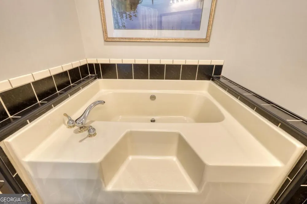 176 Madison AVE Blairsville, GA 30512